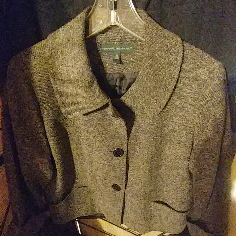 A tweed Harve Bernard Jacket